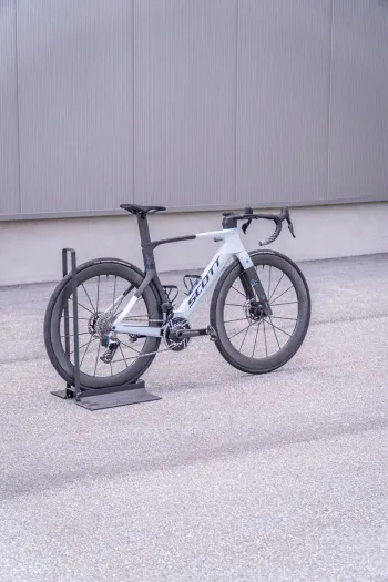 Used Scott Foil RC Pro Custom | SRAM RED | Syncros Capital SL | Gr. S 2026 Road & Gravel, White — image 2 of 10