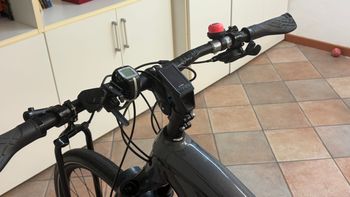 Used Trek Powerfly 7 2021 2021 Mountainbike, Light Gray, 27.5, 29 — image 3 of 6