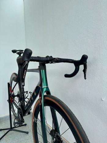 Used Scott Addict 20 2023 2023 Road & Gravel, Green — image 6 of 21