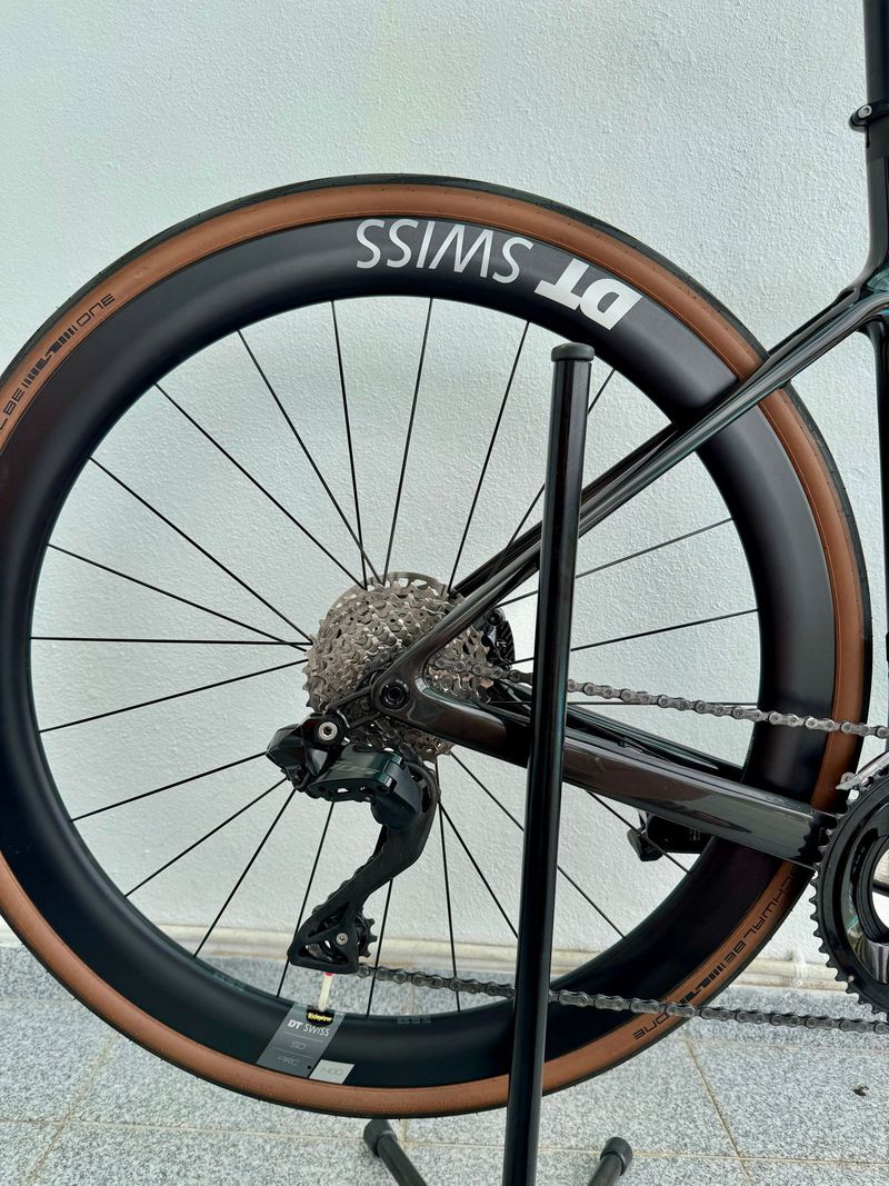 Used Scott Addict 20 2023 2023 Road & Gravel, Green — image 8 of 21