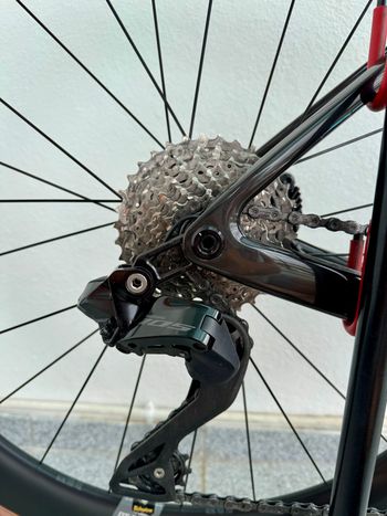Used Scott Addict 20 2023 2023 Road & Gravel, Green — image 11 of 21