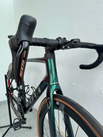 Used Scott Addict 20 2023 2023 Road & Gravel, Green — image 18 of 21