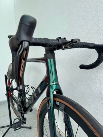 Used Scott Addict 20 2023 2023 Road & Gravel, Green — image 18 of 21