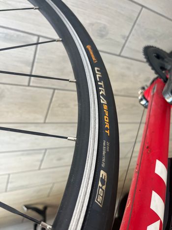 Used Trek Émonda ALR 4 2019 2019 Road & Gravel, Red — image 5 of 6