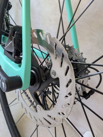 Käytetty Canyon Ultimate Shimano 105 2022 Road & Gravel — kuva 10 / 14