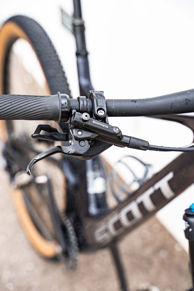 Used Scott Spark RC Comp 2024 2024 Mountainbike, Black — image 5 of 11