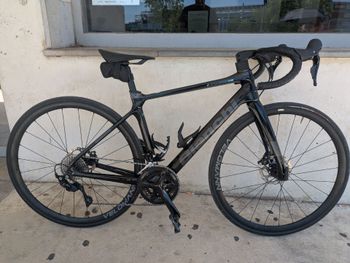 Used Bianchi Infinito 105 2023 2023 Road & Gravel