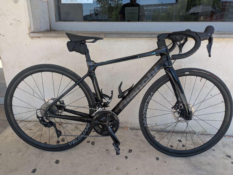 Used Bianchi Infinito 105 2023 2023 Road & Gravel, Black — image 1 of 4