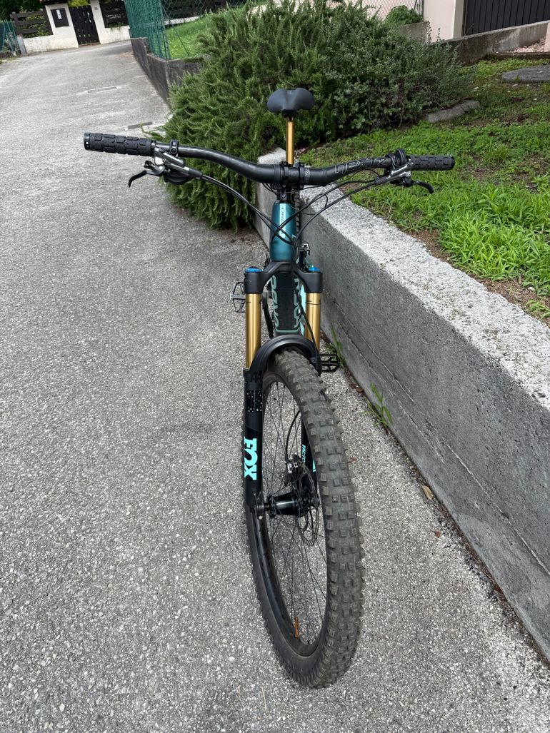 Used Orbea RISE M-TEAM 20mph 2021 2021 Mountainbike, Green, 29 — image 6 of 7