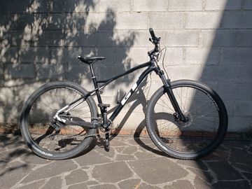 Used GT Avalanche Comp 2022 2022 MTB