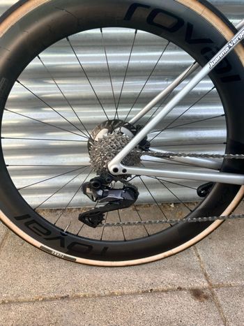 Used Specialized Tarmac SL8 Pro - Ultegra Di2 2025 2025 Road & Gravel, Light Gray — image 3 of 4