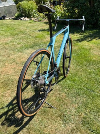 Gebrauchtes Canyon Endurace CF SLX 7 Di2 2024 2024 Road & Gravel, Blau — Bild 2 von 14