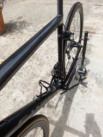 Used Specialized Men's S-Works Tarmac Ultralight 2018 2018 Road & Gravel, Black — image 2 of 13