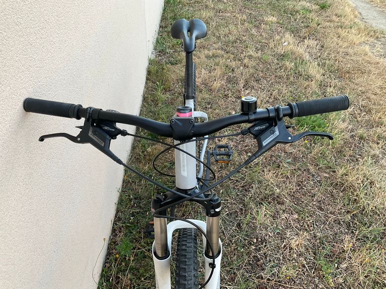 Brugt ROCKRIDER 27.5 Inch WOMEN'S MOUNTAIN BIKE ST 540 2024 2024 Mountainbike — billede 2 af 9