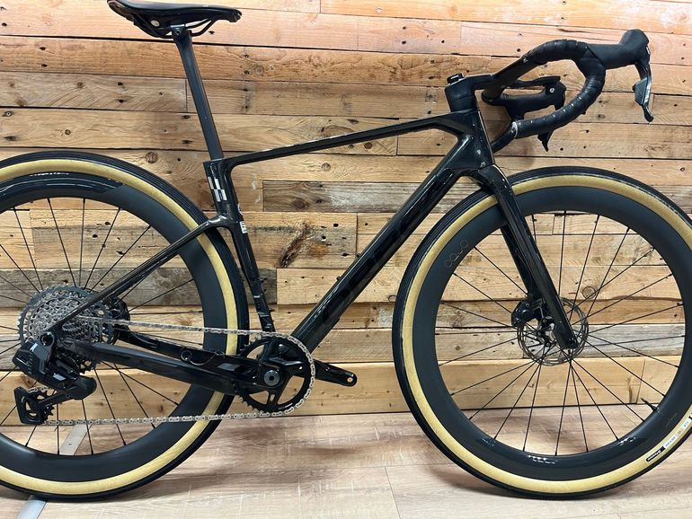 Gebrauchtes Orbea Terra Race M31eLTD 1X 2026 2026 Road & Gravel, Schwarz — Bild 1 von 8