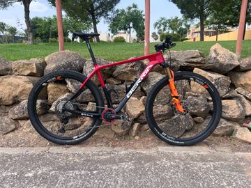 Used Berria BRAVO 5 2023 2023 Mountainbike, Red — image 1 of 9