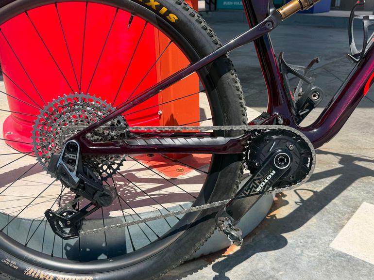 Used Orbea OIZ M-TEAM AXS 2025 2025 Mountainbike, Red, 29 — image 3 of 5
