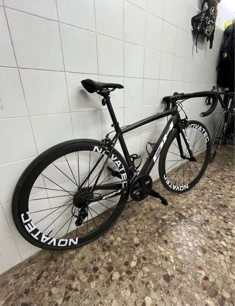 Used BH Bikes Ultralight Shimano Ultegra 2015 Road & Gravel, Black — image 2 of 5