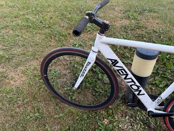Brugt Aventon Vélo Route Pingnon Fixe 2022 Road & Gravel — billede 2 af 5