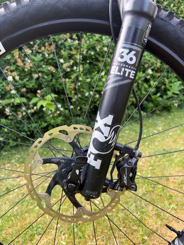 Gebrauchtes Canyon Spectral CF 8.0 2020 2020 Mountainbike, Schwarz, 27.5 — Bild 5 von 8