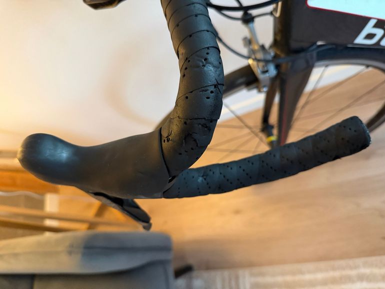 Used B’TWIN Custom Shimano Ultegra 2010 Road & Gravel, White — image 7 of 9