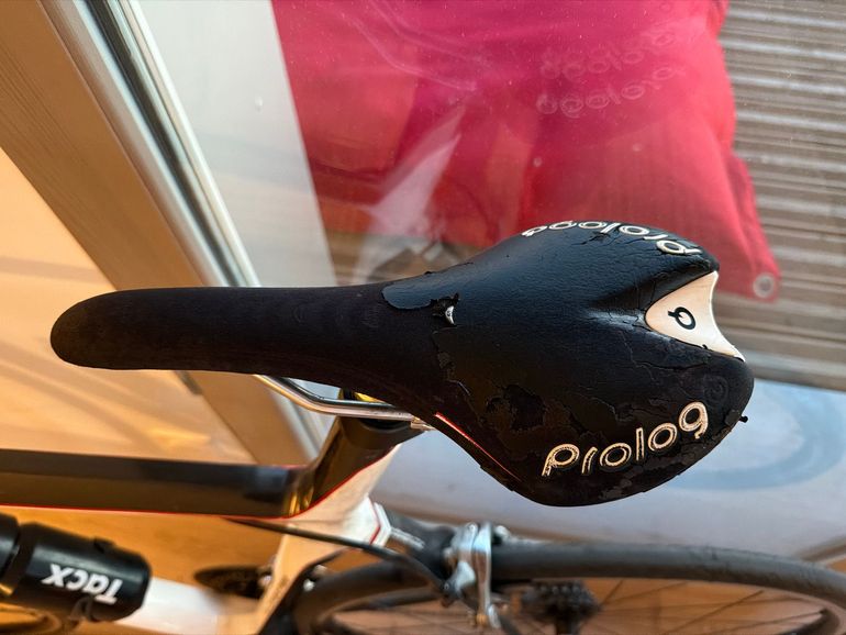 Used B’TWIN Custom Shimano Ultegra 2010 Road & Gravel, White — image 8 of 9