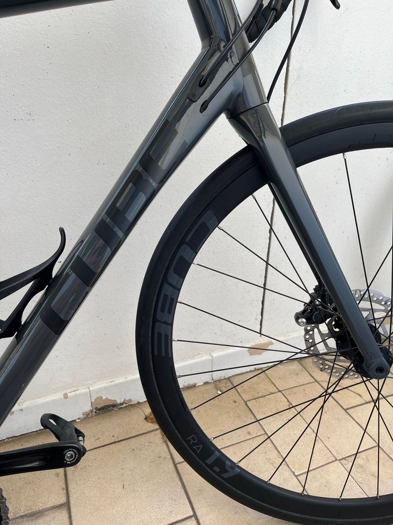 Used CUBE ATTAIN SL 2022 2022 Road & Gravel, Light Gray — image 7 of 11