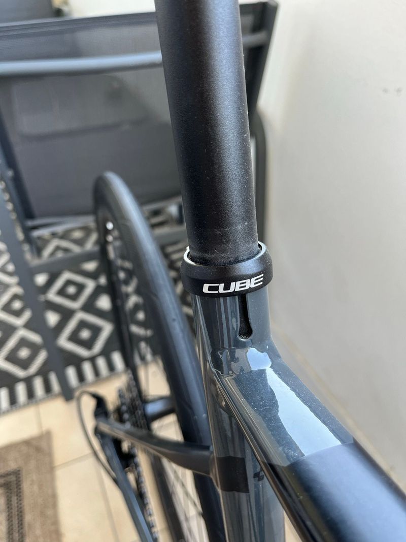 Used CUBE ATTAIN SL 2022 2022 Road & Gravel, Light Gray — image 11 of 11