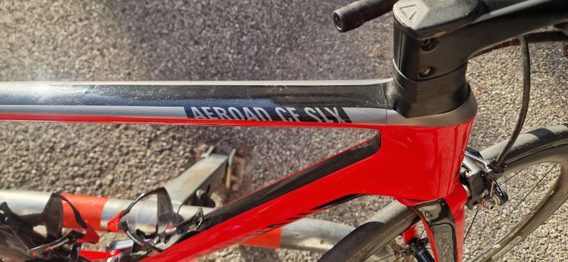Tweedehands Canyon Aeroad CF SLX 8.0 2018 2018 Road & Gravel — afbeelding 7 van 12