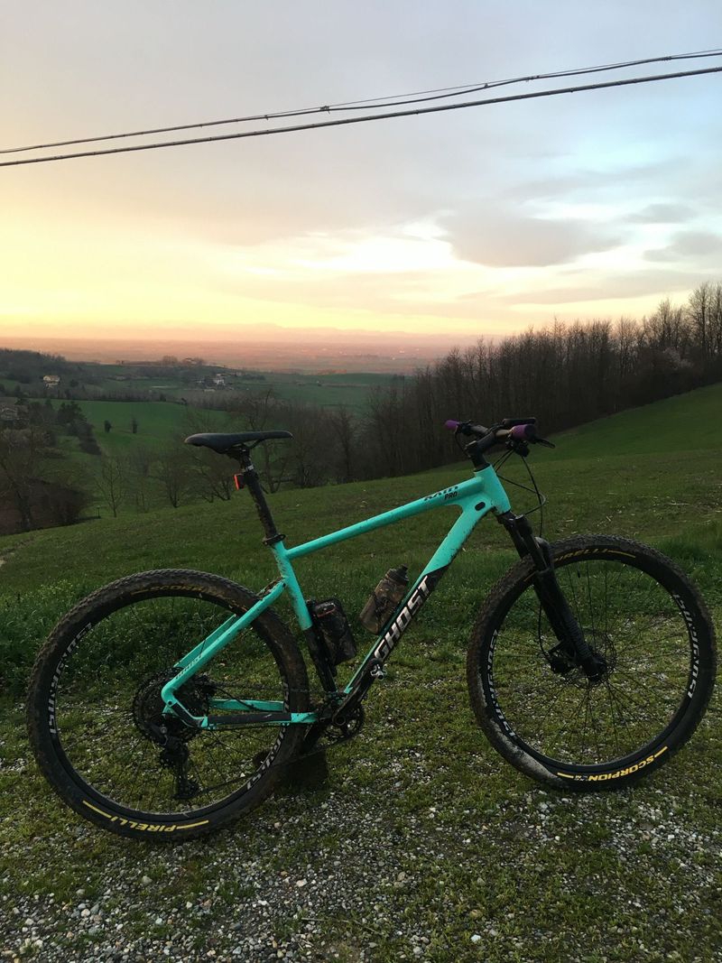 Used Ghost KATO PRO 2025 2025 Mountainbike, Green, 29 — image 2 of 5