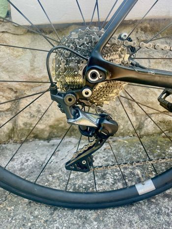 Gebrauchtes Canyon Endurace WMN CF SL Disc 8.0 Di2 2018 2018 Road & Gravel, Schwarz — Bild 3 von 6