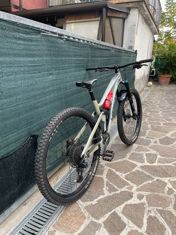 Used Lapierre Zesty AM CF 6.9 2021 2021 Mountainbike, White, 29 — image 6 of 6