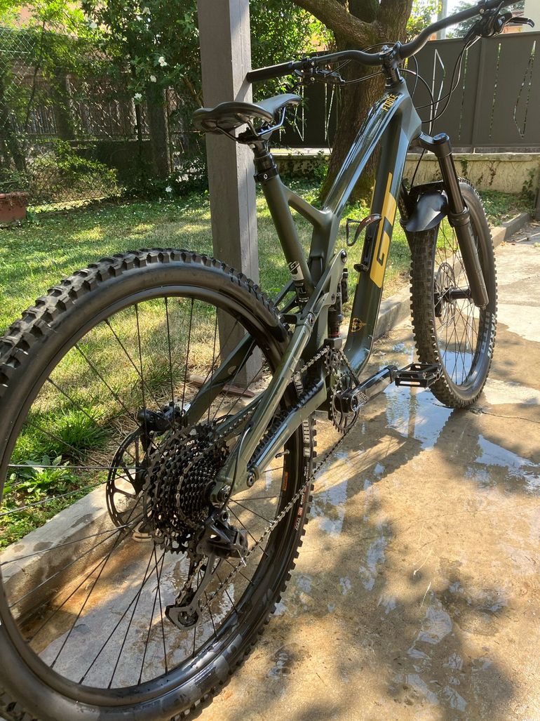 Used GT Force Carbon Pro 2022 2022 Mountainbike, Green, 29 — image 4 of 6