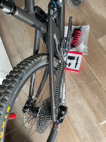 Brugt Santa Cruz BRONSON GX AXS RSV / Carbon C 2024 Frameset 2024 Mountainbike — billede 6 af 8