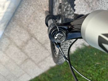Used Whistle Patwin Shimano Deore XT 2025 Mountainbike, Light Gray — image 7 of 8