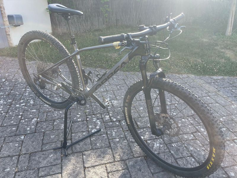 Gebrauchtes Orbea ALMA M50 2023 2023 Mountainbike, Hellgrau, 29 — Bild 1 von 8