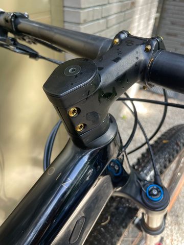Orbea OIZ M10 2021 2021 Mountainbike usato, Nero — immagine 7 di 8