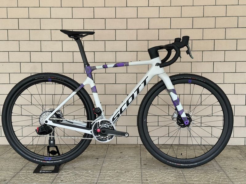 Brugt Scott Addict Gravel RC 2024 2024 Road & Gravel