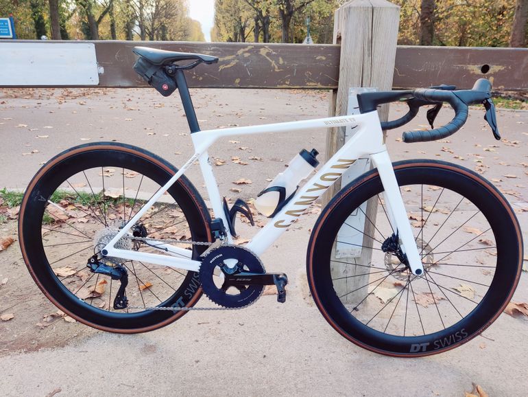 Used Canyon Ultimate CF 7 Di2 AERO 2026 2026 Road & Gravel, White — image 1 of 4