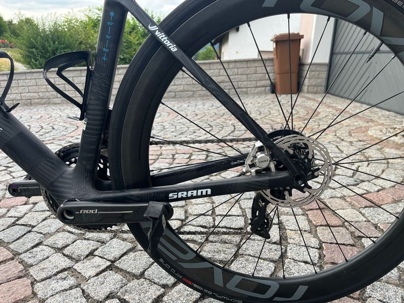Scott Addict RC SRAM Red eTap AXS 2025 Road & Gravel d'occasion — image 3 sur 9