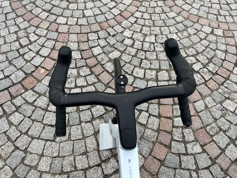 Scott Addict RC SRAM Red eTap AXS 2025 Road & Gravel d'occasion — image 5 sur 9