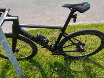 Used Tavelo Custom SRAM Red eTap AXS 2025 Road & Gravel, Black — image 2 of 6
