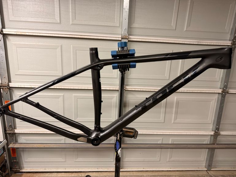 Used Trek Procaliber SL Frameset 2023 Frameset 2023 Mountainbike, Black, 27.5 — image 1 of 16