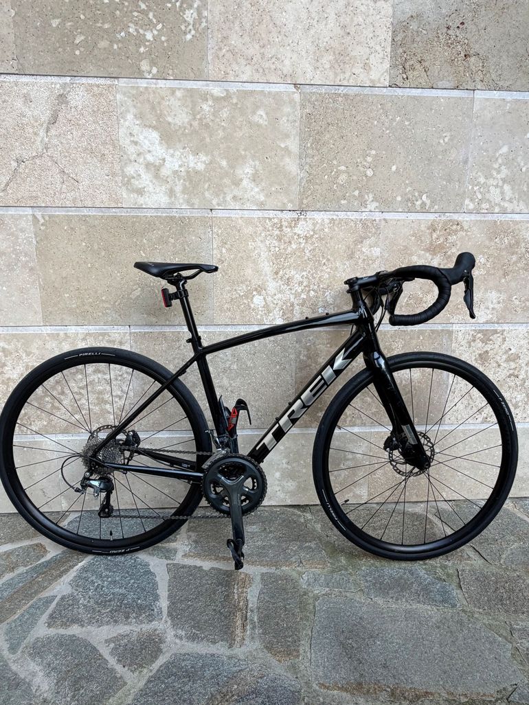 Used Trek Domane AL 4 Disc 2023 2023 Road & Gravel, Black — image 1 of 10