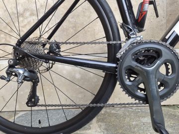 Trek Domane AL 4 Disc 2023 2023 Road & Gravel usato, Nero — immagine 3 di 10