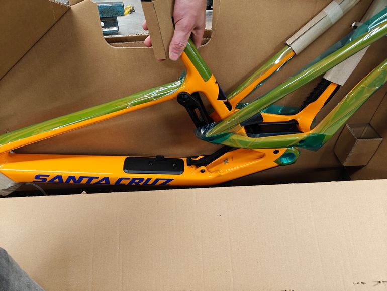 Used Santa Cruz TALLBOY GX AXS RSV / Carbon C 2024 Frameset 2024 Mountainbike, Orange, 29 — image 1 of 3