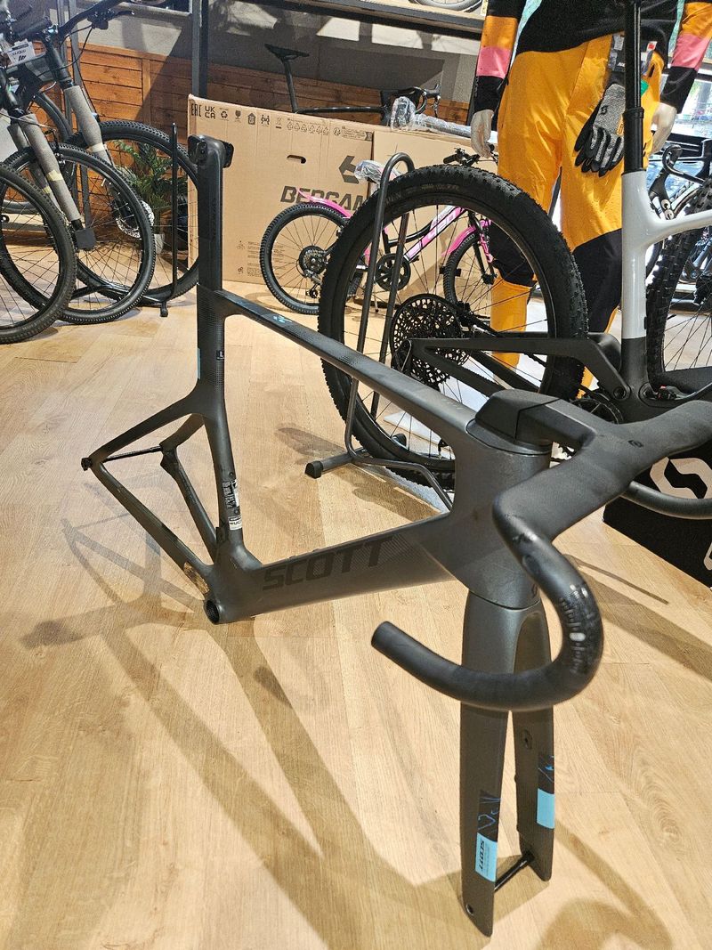 Used Scott Foil RC Pro 2024 Frameset 2024 Road & Gravel, Black — image 2 of 4