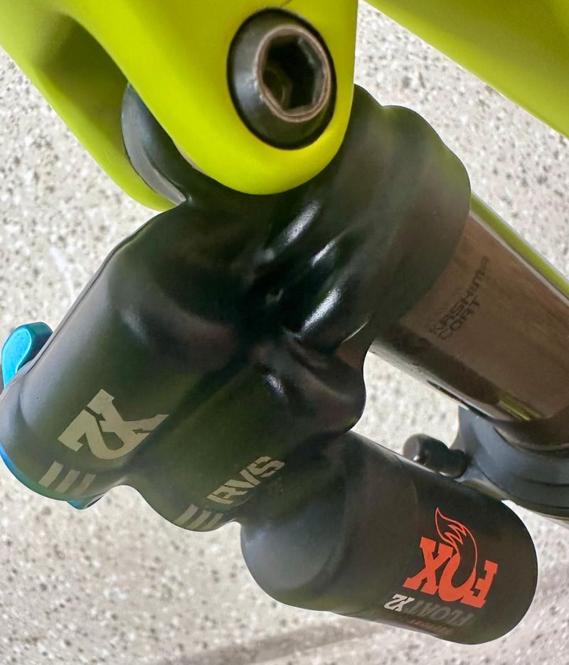 Używany Santa Cruz Roubion CC X01 2018 2018 Mountainbike — zdjęcie 5 z 9