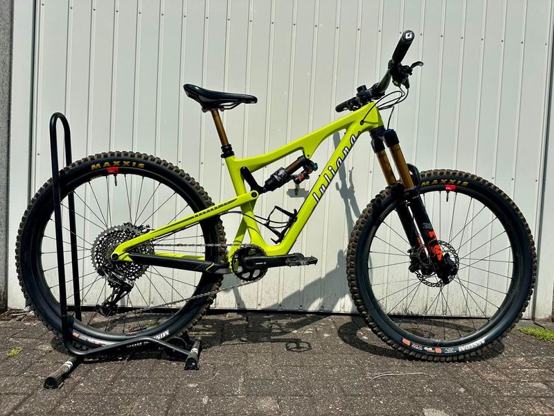 Używany Santa Cruz Roubion CC X01 2018 2018 Mountainbike — zdjęcie 1 z 9