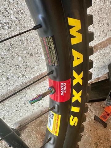 Używany Santa Cruz Roubion CC X01 2018 2018 Mountainbike — zdjęcie 9 z 9